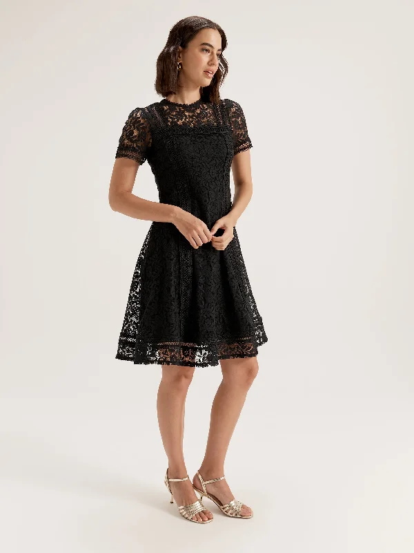 Cocktail dresses with a keyhole back and a midi - lengthLacie Dress