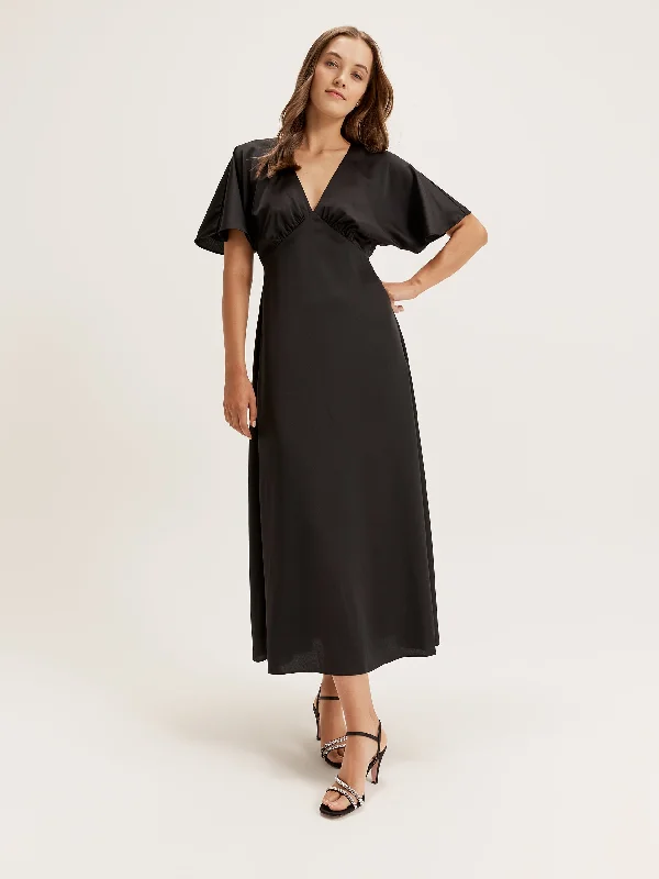 Cocktail dresses with a patchwork pattern and a mid - thigh lengthMontreal Sleeved Dress Cocktail dresses with a patchwork pattern and a mid - thigh lengthMontreal Sleeved Dress