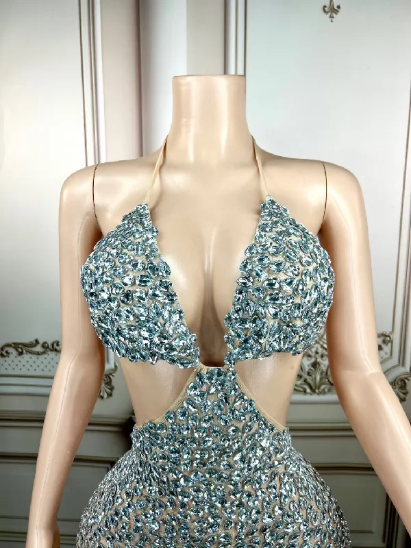 Prom dresses with illusion necklines and crystal embellishments for a formal affairAD1488 Kimshein Vestidos Cortos Sensual Fiesta Handmade Crystal Clothing Women Hollow Out Open Back Sparkly Dresses Prom dresses with illusion necklines and crystal embellishments for a formal affairAD1488 Kimshein Vestidos Cortos Sensual Fiesta Handmade Crystal Clothing Women Hollow Out Open Back Sparkly Dresses