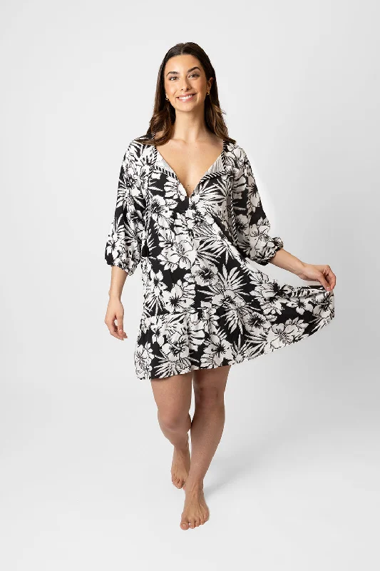 Ruffled - hem cover ups for a cute and feminine lookCopacabana Floral V-Neck Tunic Dress Ruffled - hem cover ups for a cute and feminine lookCopacabana Floral V-Neck Tunic Dress